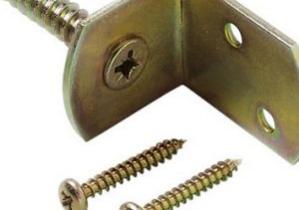 L-beslag met schroef   35x30x40mm [2mm] Geel verzinkt  WI-014