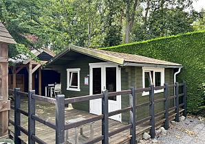 Showmodel Blokhut 4x3 50 mm 470 x 425 cm